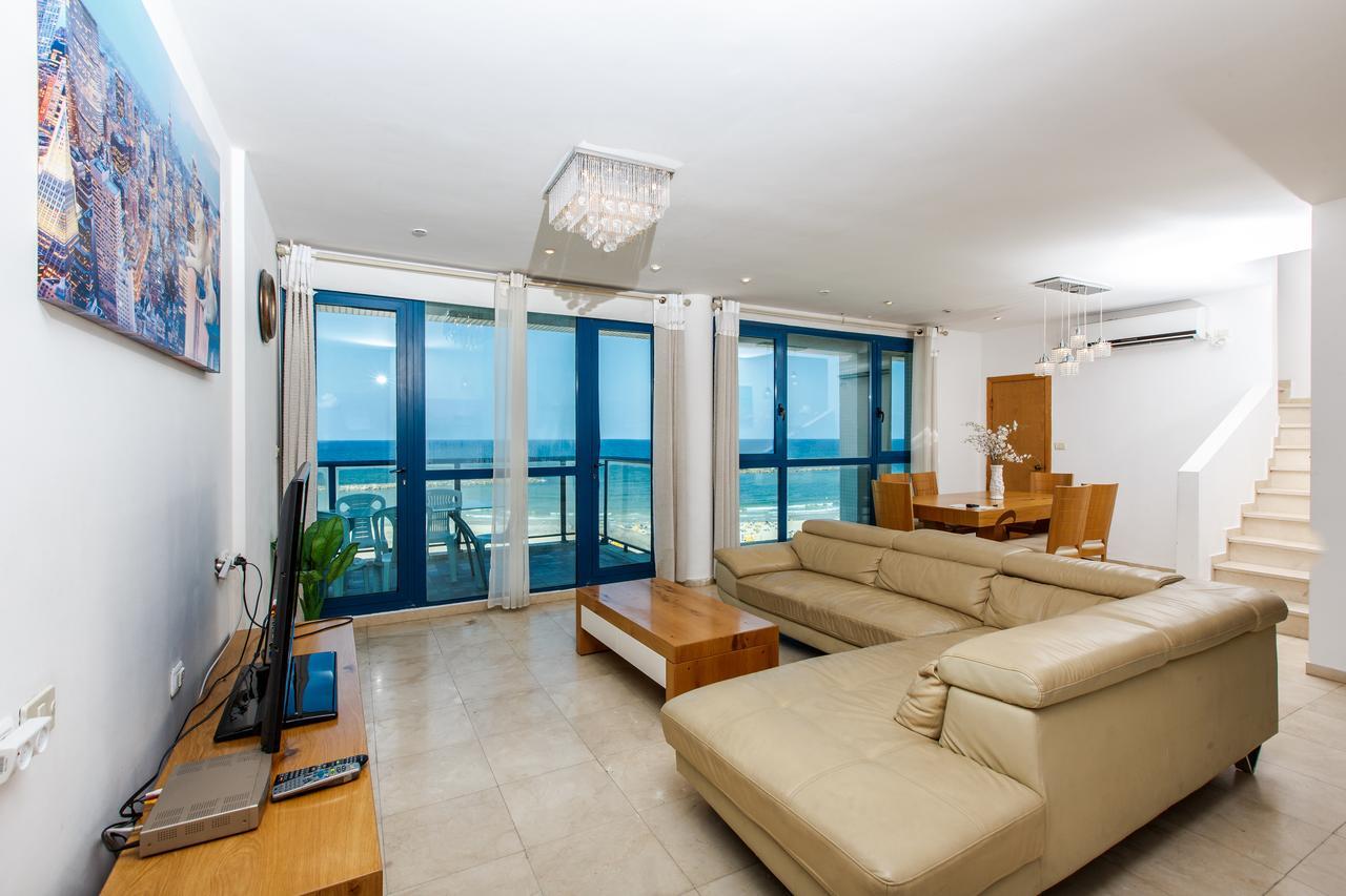 Ocean Front Apartments First Line To The Beach Tel Aviv Exteriör bild
