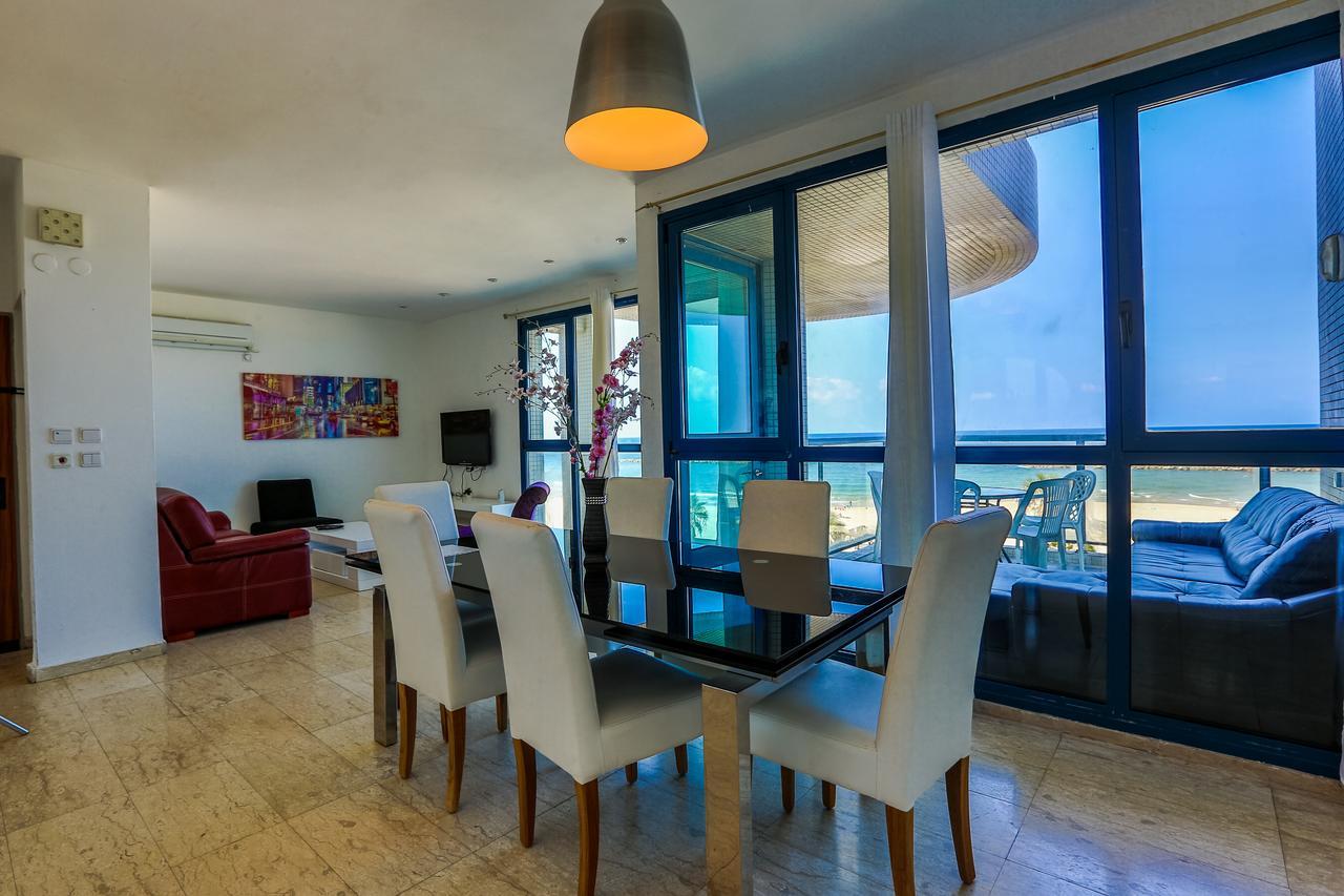 Ocean Front Apartments First Line To The Beach Tel Aviv Exteriör bild