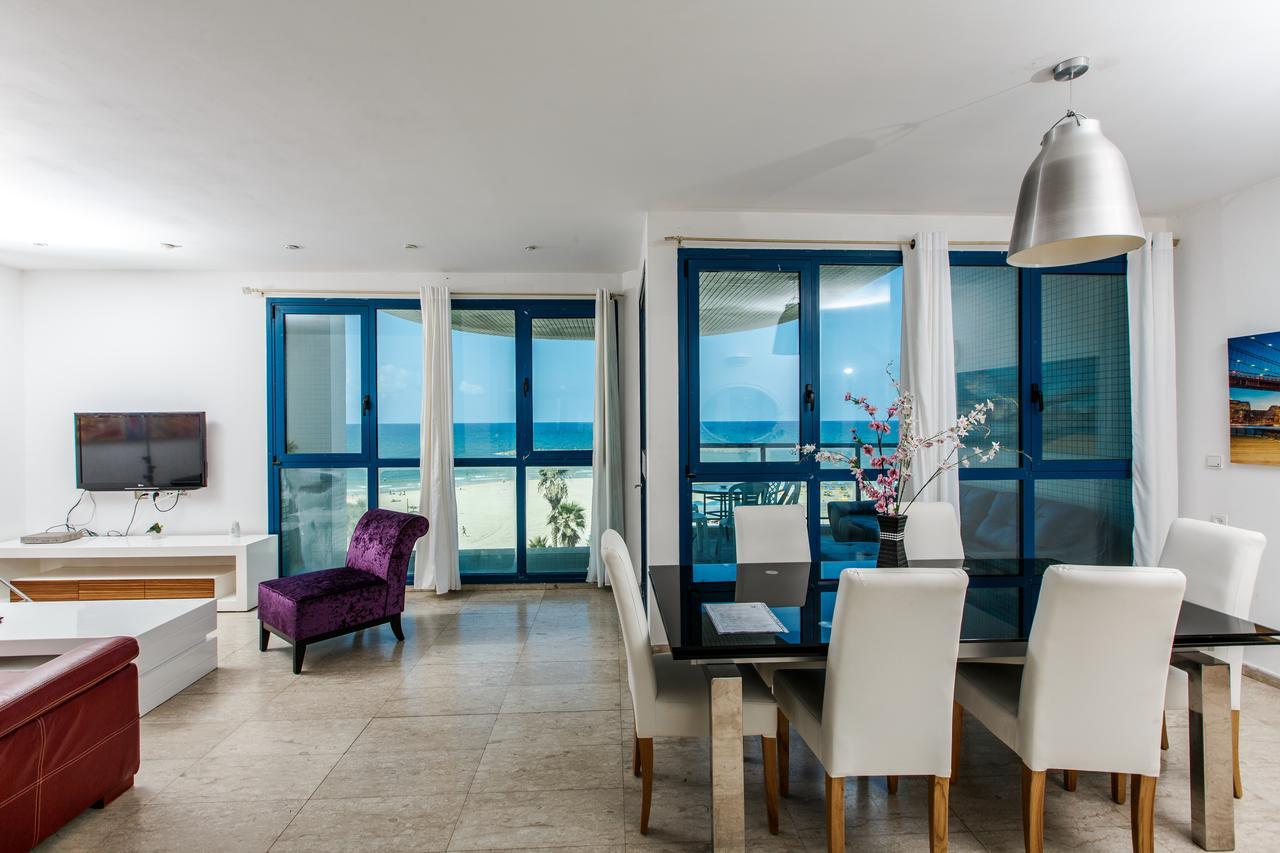 Ocean Front Apartments First Line To The Beach Tel Aviv Exteriör bild