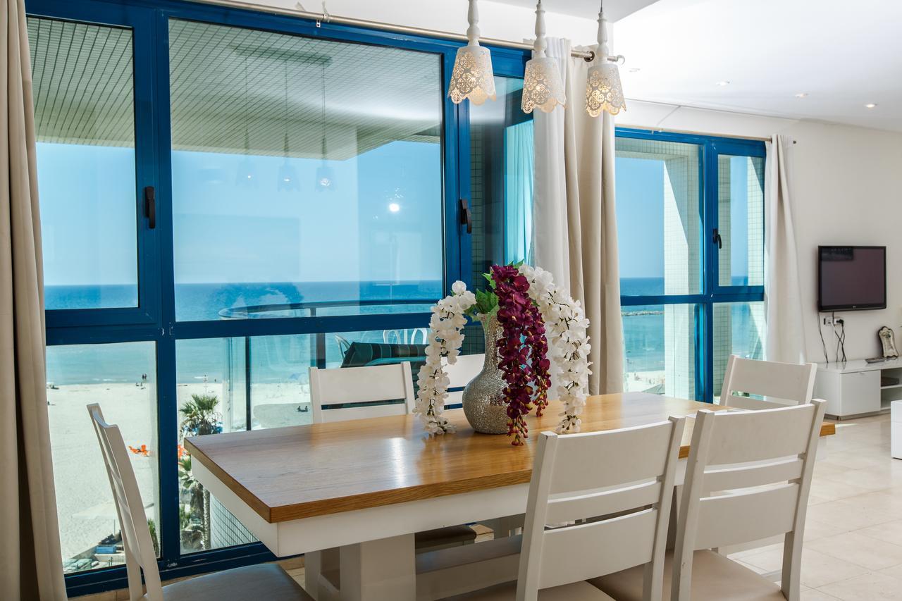 Ocean Front Apartments First Line To The Beach Tel Aviv Exteriör bild