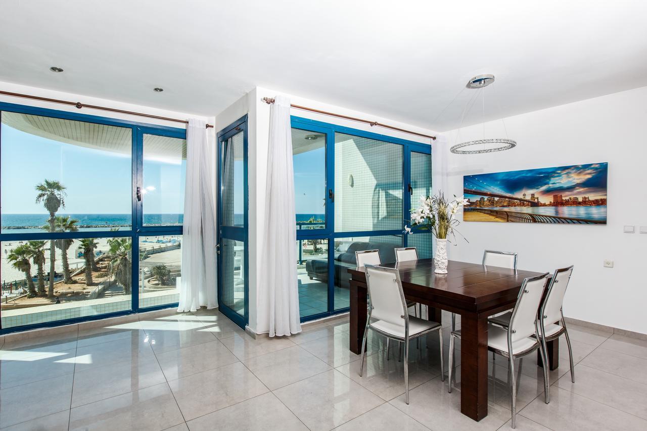 Ocean Front Apartments First Line To The Beach Tel Aviv Exteriör bild