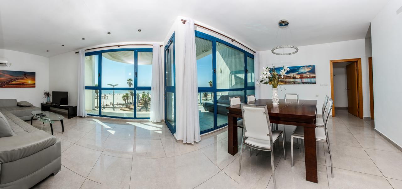 Ocean Front Apartments First Line To The Beach Tel Aviv Exteriör bild