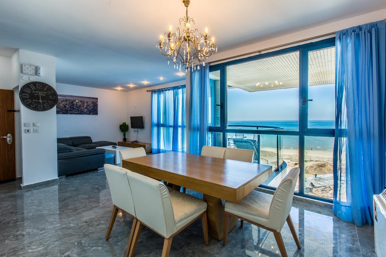 Ocean Front Apartments First Line To The Beach Tel Aviv Exteriör bild