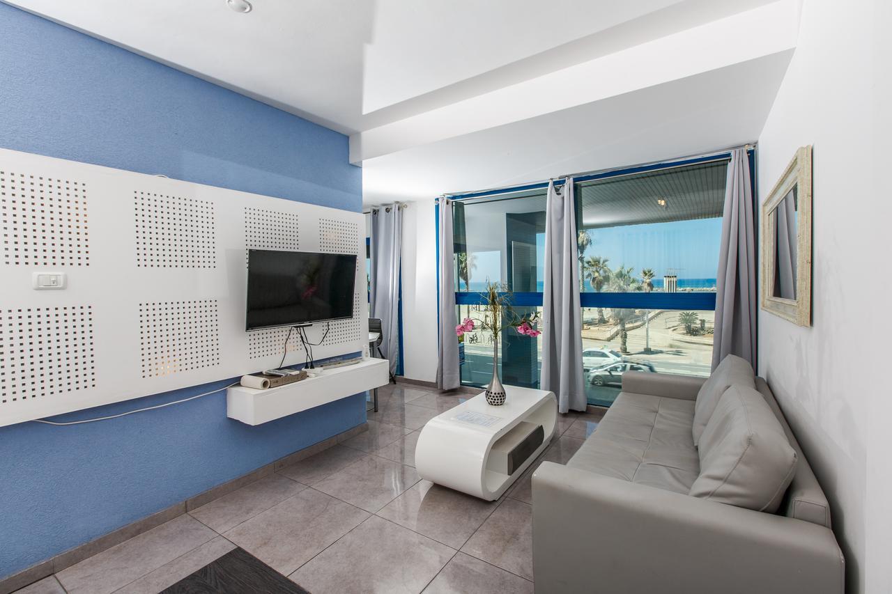 Ocean Front Apartments First Line To The Beach Tel Aviv Rum bild